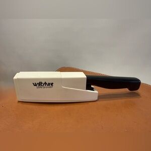 StaySharp Black and White Knife